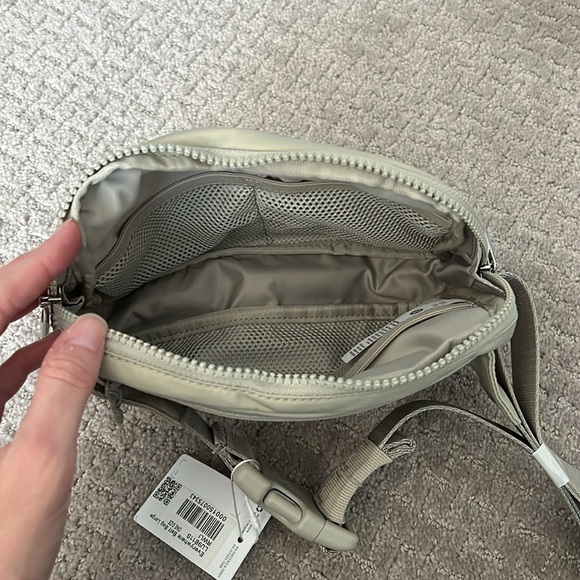 Everywhere large belt bag - Picture 3 of 3